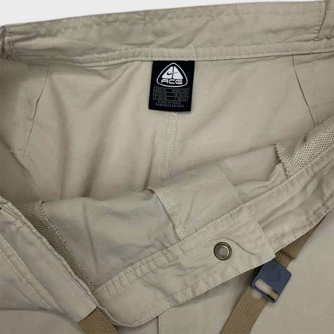 Women ACG Nike Hiking Pants (XL)