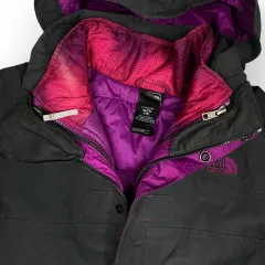 Girls The North Face 2 in 1 Hooded Ski Jacket (18 years (XL))