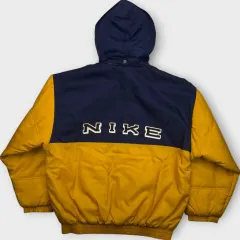Nike Hooded Puffer Jacket (S-M)