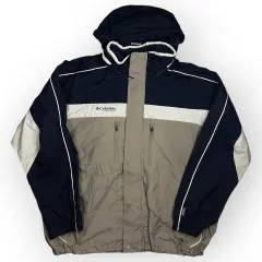 Women Columbia 2 in 1 Hooded Jacket (XL)