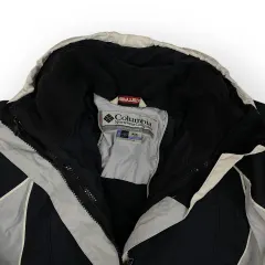 Women Columbia 2 in 1 Jacket (M)