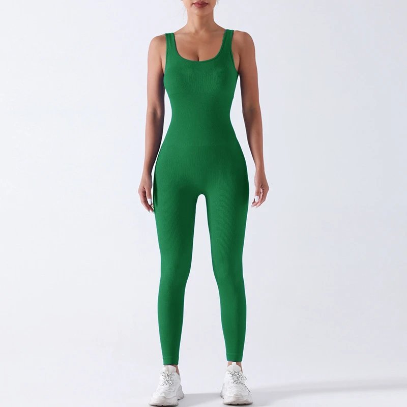 A jumpsuit is a one – piece outfit combining a top and trousers . — O-11815.1