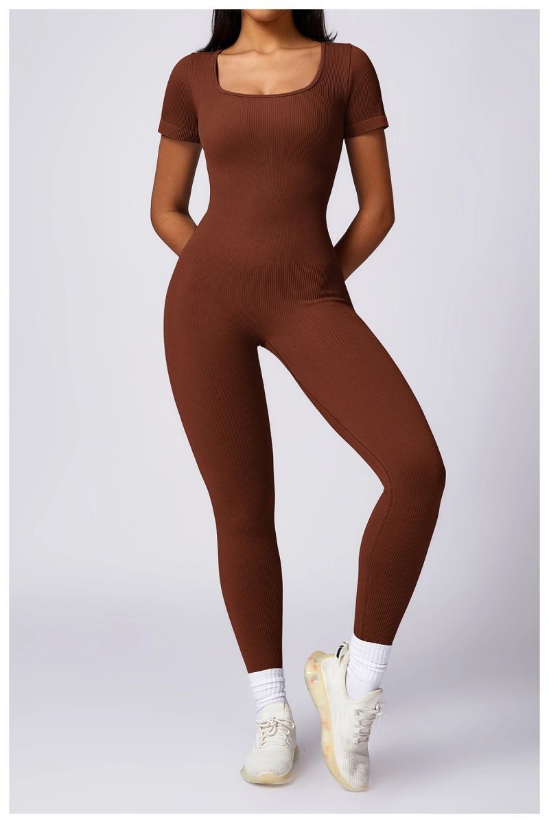 A jumpsuit is a one – piece outfit combining a top and trousers . — O-11840.4
