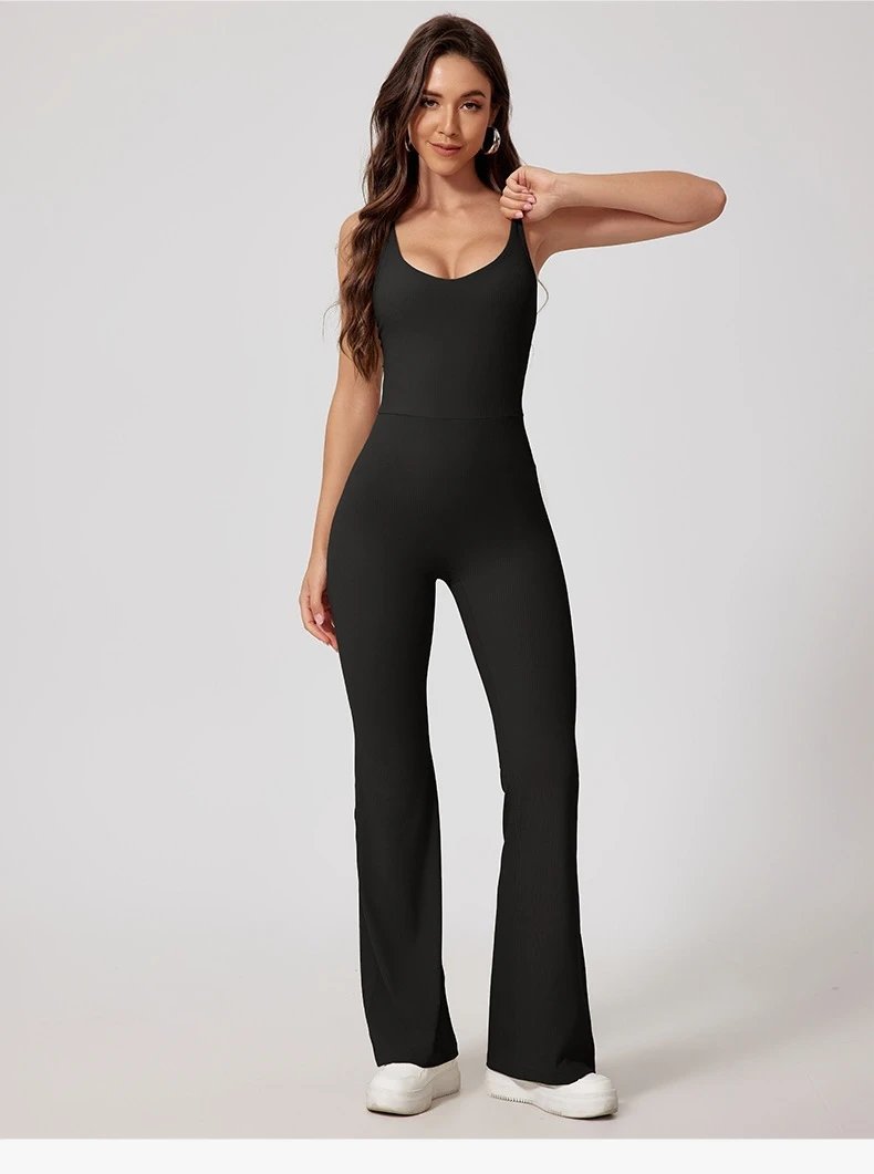 A jumpsuit is a one – piece outfit combining a top and trousers . — O-11876