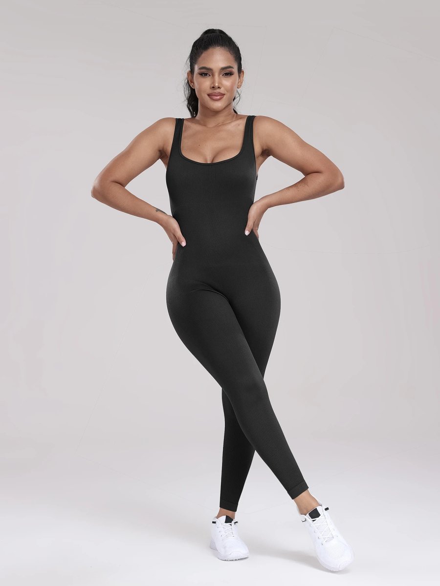 A jumpsuit is a one – piece outfit combining a top and trousers . — O-11880.4