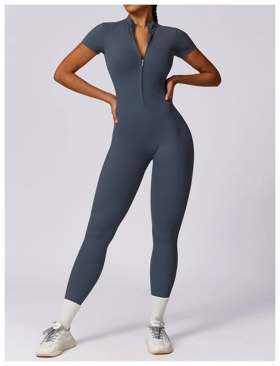 A jumpsuit is a one – piece outfit combining a top and trousers . — O-11903.4
