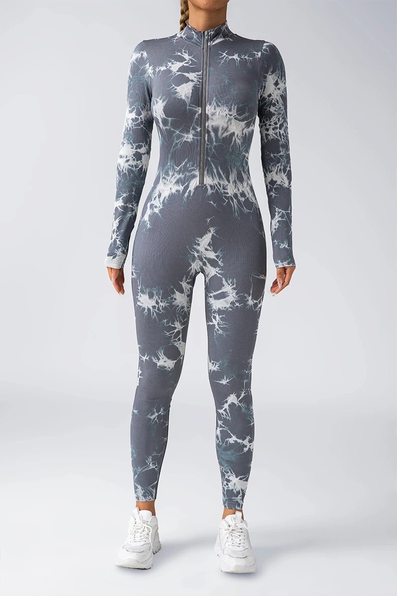 A jumpsuit is a one – piece outfit combining a top and trousers . — O-12031
