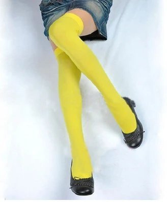 socks are soft coverings worn on the feet to provide comfort. — SOCKS-57039
