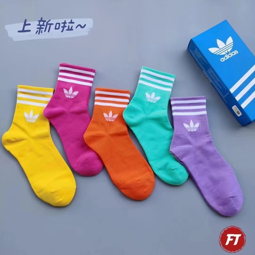 socks are soft coverings worn on the feet to provide comfort. — SOCKS-57070